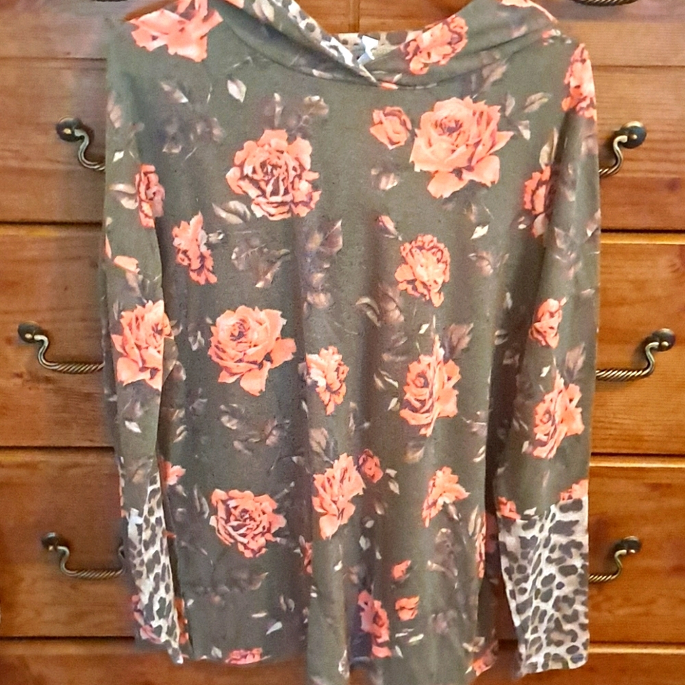 Honey Me Floral and Leopard Hoodie, size Large